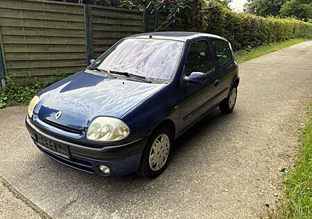 Renault Clio 1.4 RXE Automatik , Klima , 80 000KM