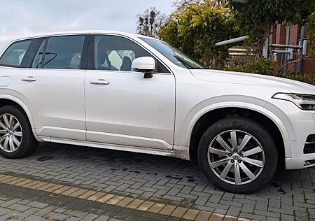 Volvo XC 90 XC90 D5 AWD Geartronic Momentum NAVI KAMERA LED