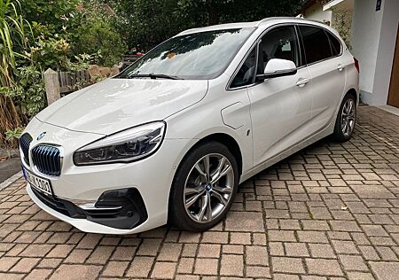 BMW 2er 225xe Active Tourer mit Garantie und Service