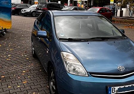 Toyota Prius 1.5-l-VVT-i Sol Sol