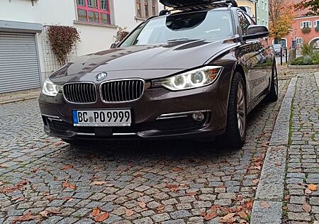 BMW 320d xDrive Touring Luxury Line Luxury Line