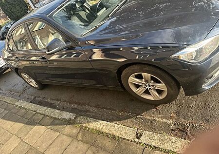 BMW 318d -