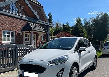 Ford Fiesta 1,0 EcoBoost 74kW Cool & Connect Auto...