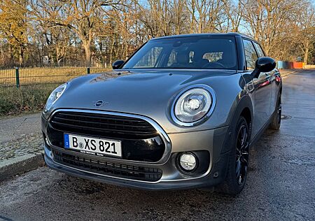 Mini Cooper Clubman Cooper Essential Trim Automat...