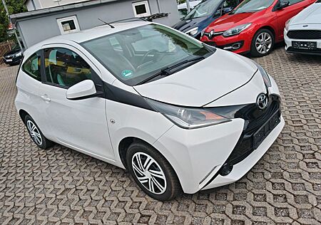 Toyota Aygo (X) Aygo (X) 1,0-l-VVT-i x-cite Automatik. Klima.