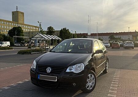 VW Polo Volkswagen 1.4 Automatik PDC