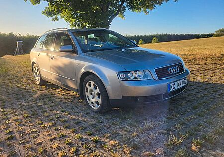 Audi A4 2.5TDI Avant *AUSSENDIENST-FAHRZEUG* (B6)