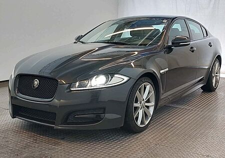 Jaguar XF 2.2 Diesel AERO/BLACK/LEDER/CAM/19 ZOLL