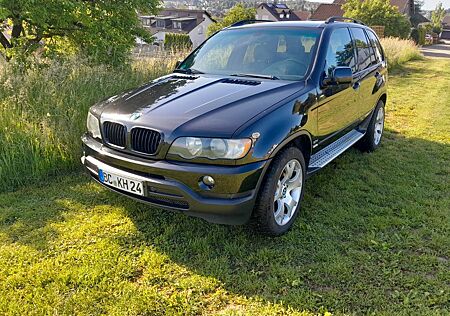 BMW X5 3.0d -optisch top