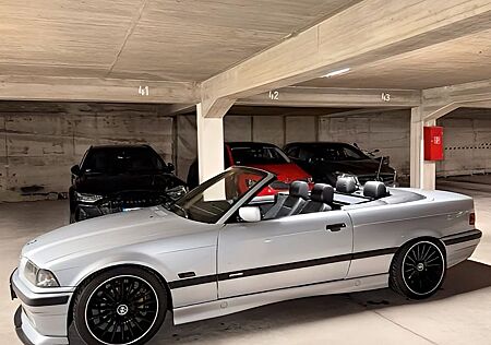 BMW 320i Cabrio