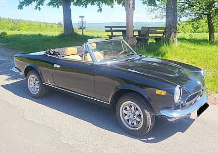 Fiat 124 Spider CSO Pininfarina 2000