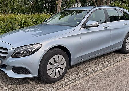 Mercedes-Benz 220 BlueTEC T-Model in sehr gutem Zustand