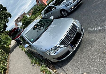 VW Passat Volkswagen 2.0 FSI Tiptronic Comfortline Comfortline