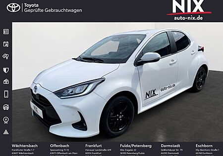 Toyota Yaris 1.5 Hybrid Teamplayer + Safety + Comfort