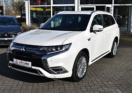 Mitsubishi Outlander PHEV PLUS mit Intro-Paket 2.4 4WD