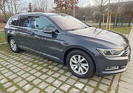 VW Passat Variant Volkswagen 2.0 TDI SCR Comfortline Varia...