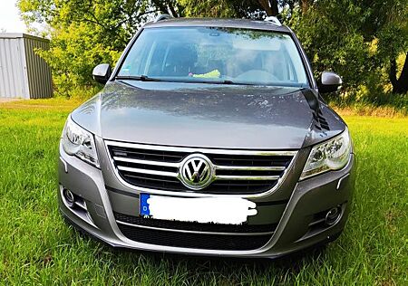 VW Tiguan Volkswagen 2.0 TDI 4MOTION Sport & Style Sport &...