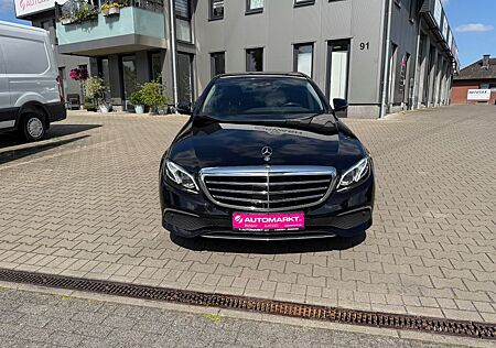 Mercedes-Benz E 220 E 220d Exclusive 194PS LED Navi, AhK, Teilleder