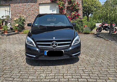 Mercedes-Benz 200