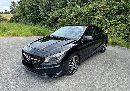 Mercedes-Benz CLA 200 AMG Line Alcantara Harman Kardon