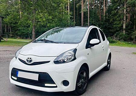 Toyota Aygo (X) Aygo (X)