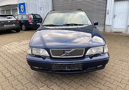 Volvo V70 2.5-10V*2.Hand*Klima*ZR+Wapu+TÜV/AU NEU*