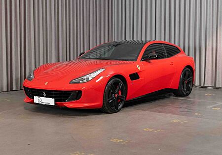 Ferrari GTC4Lusso 6.3 V12 DCT