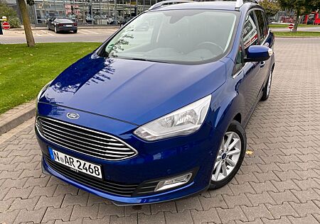 Ford Grand C-Max 1,0 EcoBoost 92kW Titanium Navi