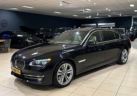 BMW 730Ld *INDIVIDUAL*S.DACH*HUD*ACC*MASSAGE*KEYLESS*