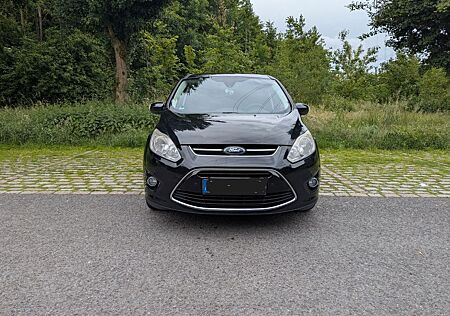 Ford Grand C-Max 2,0TDCi 103kW PowerShift Titaniu...