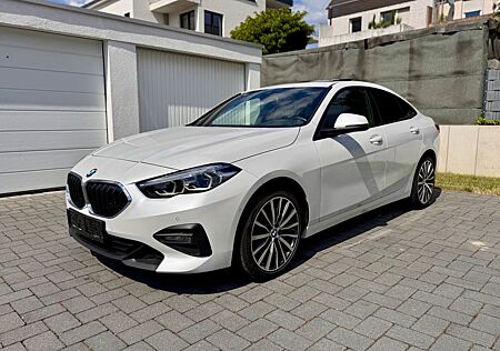 BMW 218i Gran Coupe Advantage/Pano/Memory/Kamera/18Z