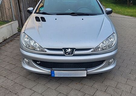Peugeot 206 CC silber