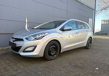 Hyundai i30 CW 1.4/Sitzheizung/Tüv/Klima/Kombi