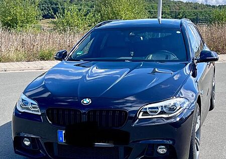 BMW 530XD MPaket*HUD*SOFTCLOSE*LED*KEYLESSGO
