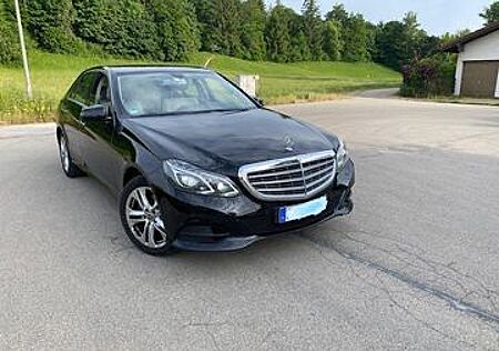 Mercedes-Benz E 220 CDI ELEGANCE Navi Standheizung 7G Bi-Xenon