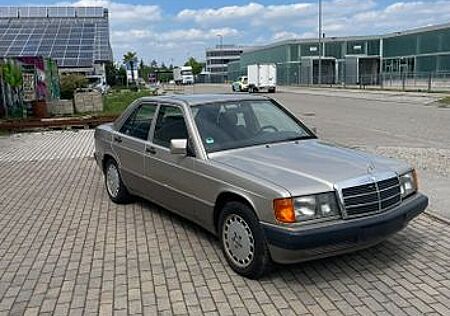 Mercedes-Benz 190