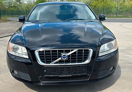 Volvo V70 D5 Momentum Automatik