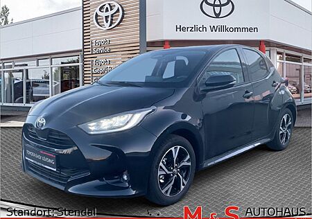Toyota Yaris 1.5 Hybrid Teamplayer SHZ KAMERA ACC LED