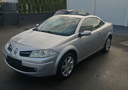 Renault Megane Coupé-Cabriolet 2.0 16V Tüv Neu