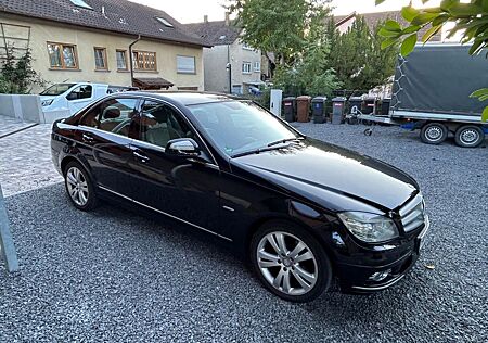 Mercedes-Benz C 200 KOMPRESSOR AVANTGARDE AVANTGARDE