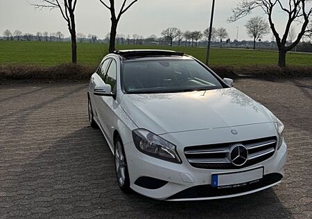 Mercedes-Benz A 180 A-Klasse | Panoramadach | HU neu