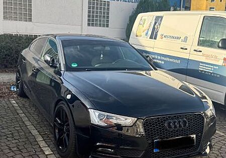 Audi A5 quattro Sportback-Auspuffanlage/Gewindefahrwerk