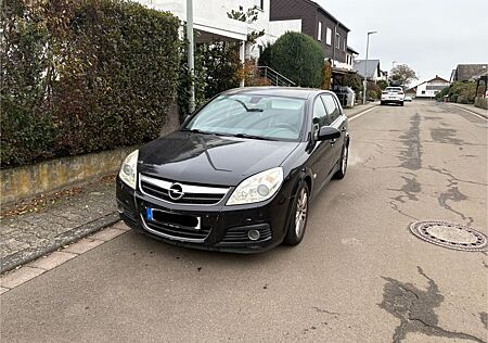Opel Signum 1.9 CDTI 110kW -