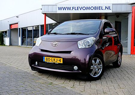 Toyota iQ 1.0 VVTi Aspiration Clima|LMV