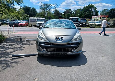 Peugeot 207 CC ,1.6 .Klima,TÜV Neu