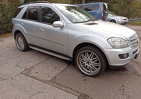 Mercedes-Benz ML 420 CDI 4MATIC - VOLLAUSSTATTUNG