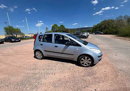 Mitsubishi Colt 1.3 Invite Invite