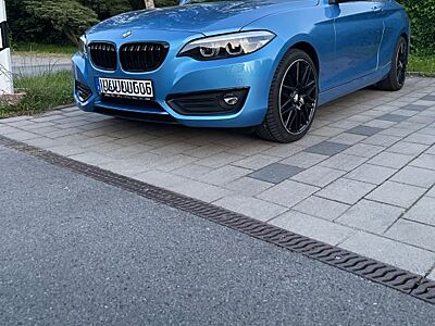 BMW 218d Coupé Advantage Seasideblue LED Service