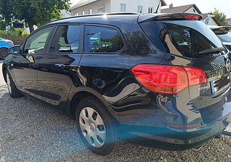 Opel Astra Sports Tourer 1.4, 88 kW, AHK, Garantie