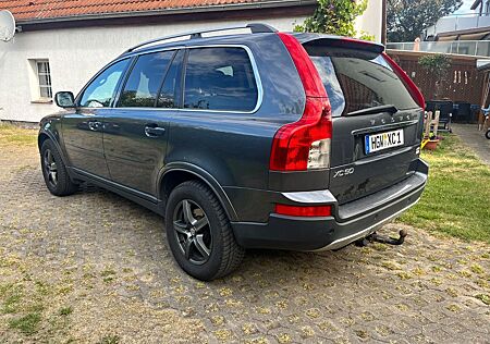 Volvo XC 90 XC90 D5 AWD 7 Sitzer Allrad TÜV bis 2027